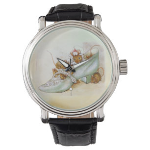 Peter Rabbit   Round Clock Watch