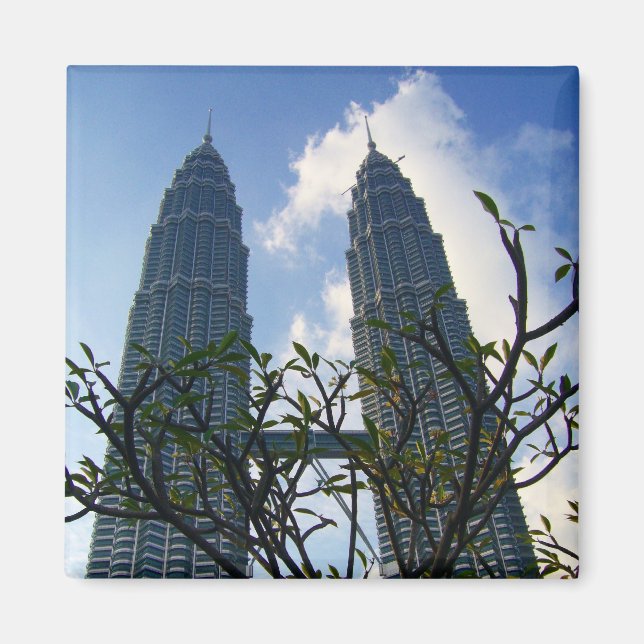 petronas magnet (Front)