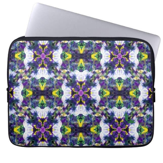 Petunia Love... Laptop Sleeve (Front)