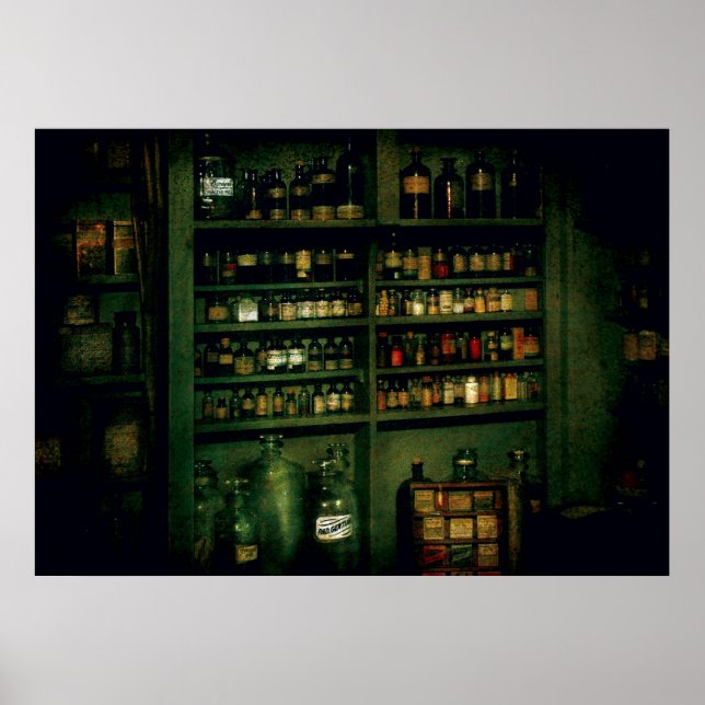Pharmacist - So many bottles to choose from Poster (Front)