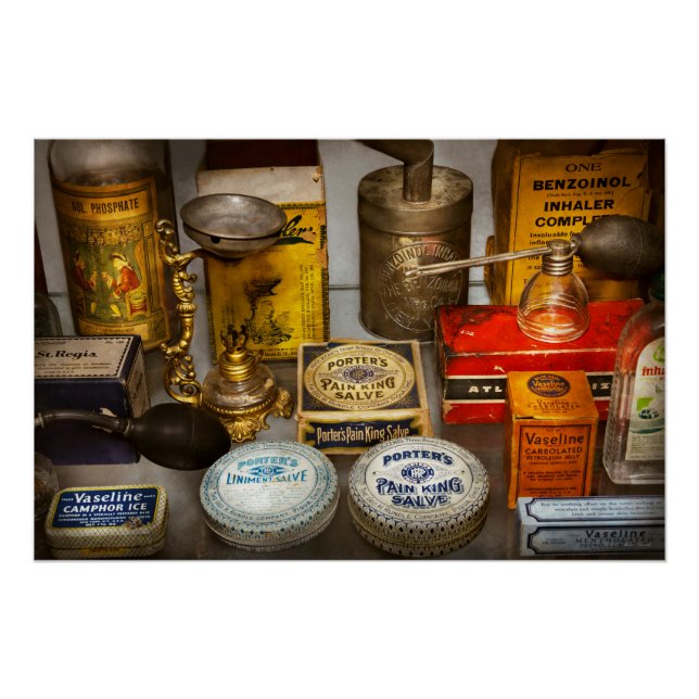 Pharmacy - The pain king Poster (Front)