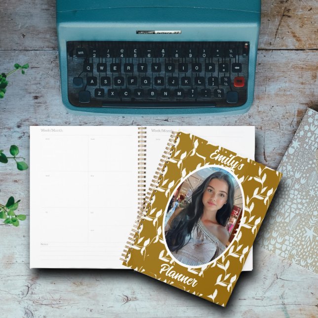 Photo and Name for Girls – Golden Leaf Planner (Creator Uploaded)