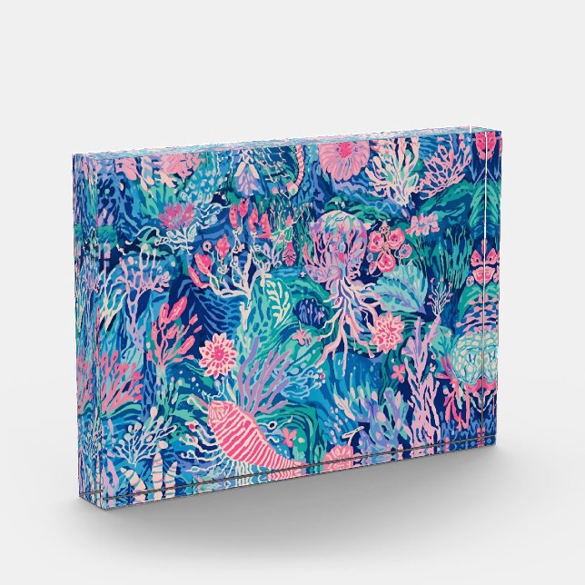 Photo block in stylish graphic (Left)