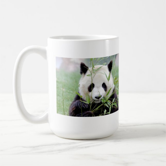 Photo giant panda. Panda geant. Coffee Mug (Left)