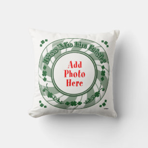 PHOTO Kiss Me I'm Irish - Green Striped Circle Cushion