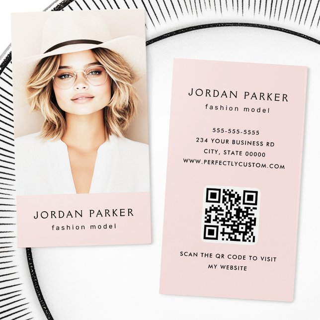 Photo QR code fashion model pink business cards (Photo QR code fashion model pink business cards)