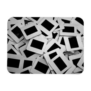 Photo slides magnet