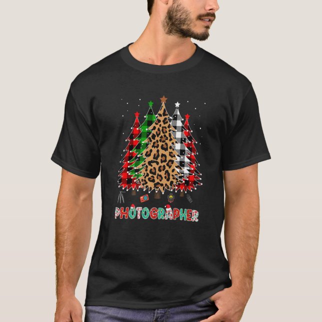 Photographer Leopard Red White Green Plaid Christm T-Shirt (Front)
