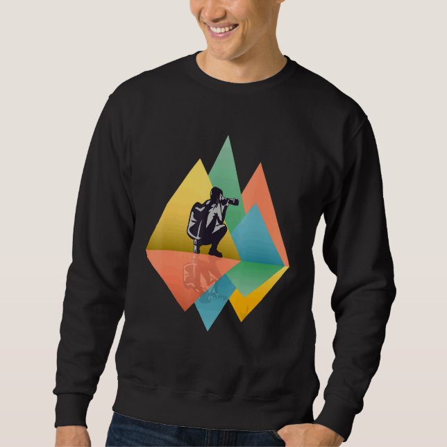Photographer Wildlife camera Mountains Retro Pop A Sweatshirt (Front)