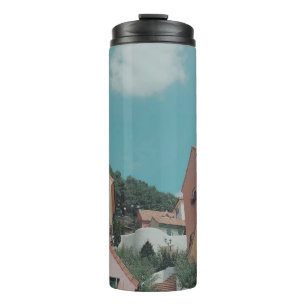 PHOTOGRAPHY OF CONCRETE HOUSES THERMAL TUMBLER