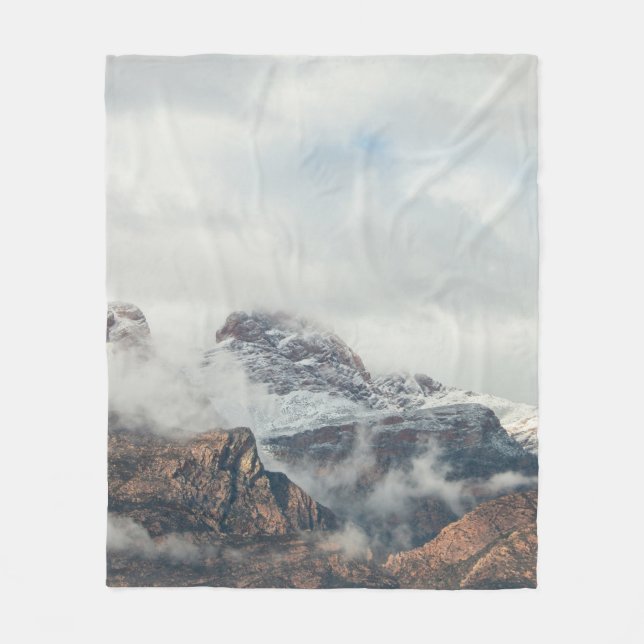 PHOTOGRAPHY OF MOUNTAIN RANGE DURING DAYTIME FLEECE BLANKET (Front)