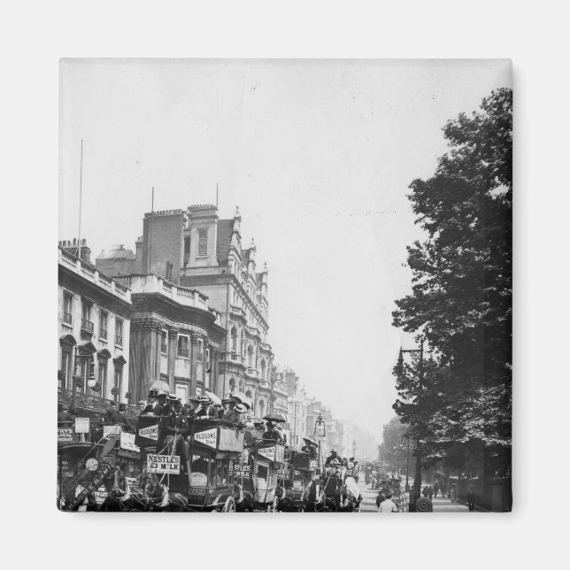 Piccadilly, London Magnet (Front)