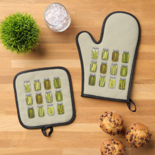 Pickle Lover Vintage Canned Pickles Jar Christmas Oven Mitt & Pot Holder Set