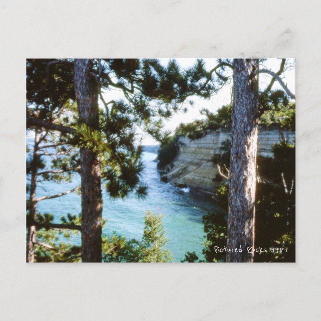 Pictured Rocks, Michigan Munising Lake Superior Postcard (Front)