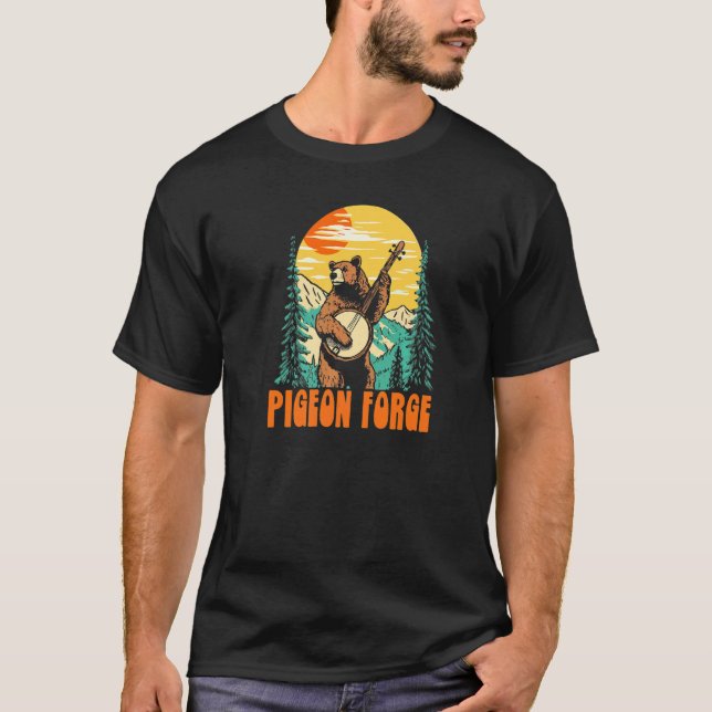 Pigeon Forge Banjo Picking Bear Outdoor & Music T-Shirt (Front)