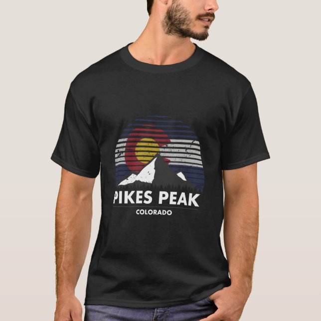 Pikes Peak Colorado Flag Mountain Adventure T-Shirt (Front)