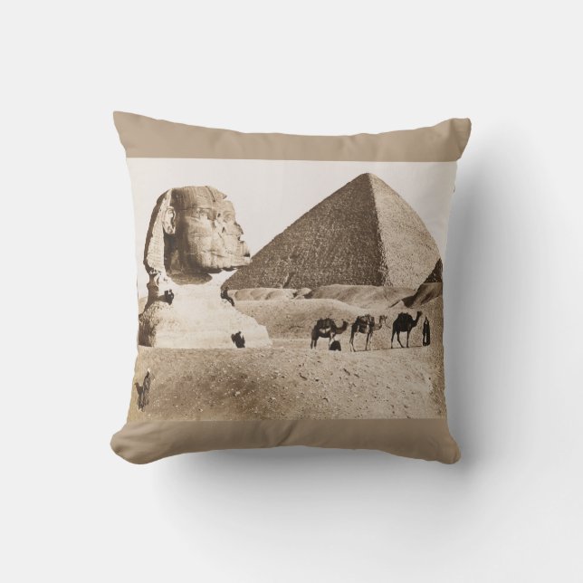 Pillow with a vintage picture (Front)
