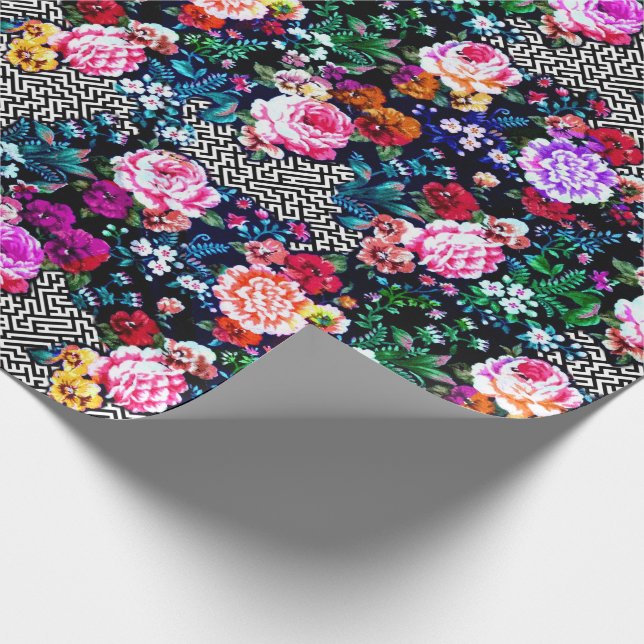 Pinafore Maze Wrapping Paper (Corner)