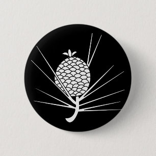 Pine cone with needles 6 cm round badge