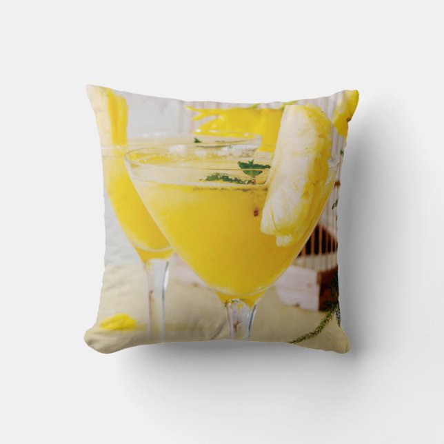 Pineapple and ginger Fresca cocktail Cushion (Front)