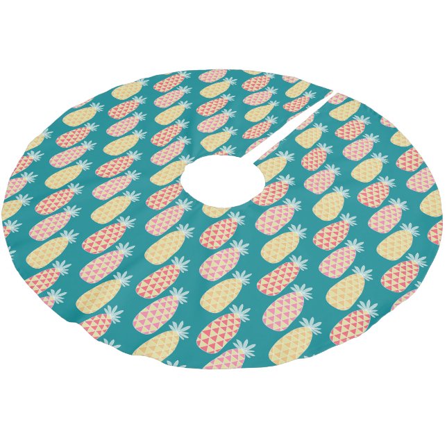 Pineapple Doodle Pattern Brushed Polyester Tree Skirt (Angled)