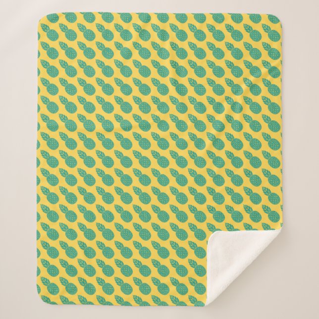 Pineapple Pattern Sherpa Blanket (Front)