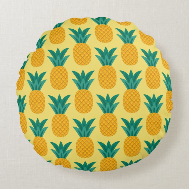 Pineapple Vintage: Fruitful Pattern Delight. Round Cushion (Front)