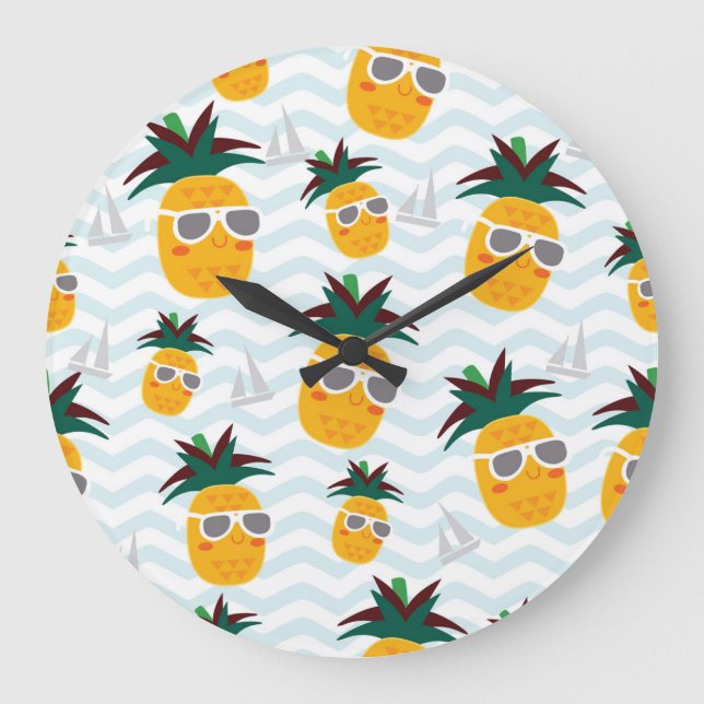 Pineapples, boat: cute ocean pattern. large clock (Front)