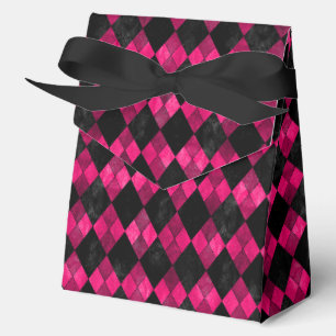 Pink and Black Argyle Party Favour Box