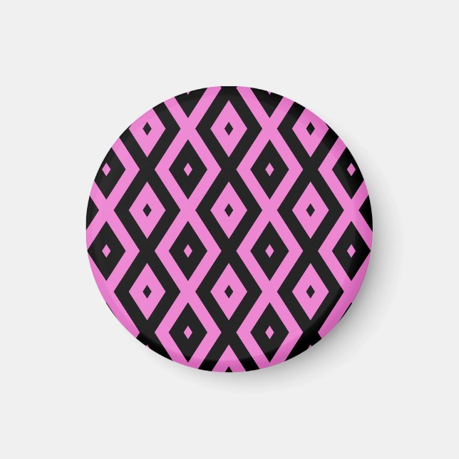 Pink and black diamond pattern magnet (Front)