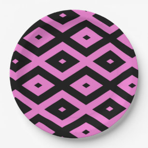 Pink and black diamond pattern paper plate