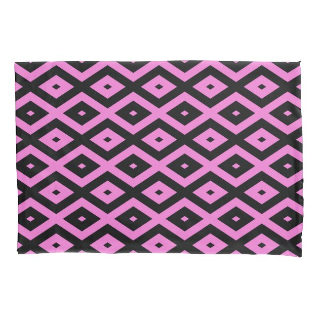 Pink and black diamond pattern pillowcase (Front)