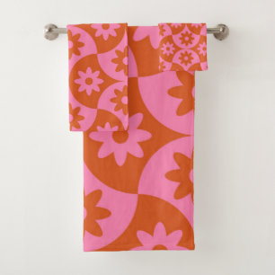 Pink and Orange Flowers on Mid Century Scallop  Bath Towel Set