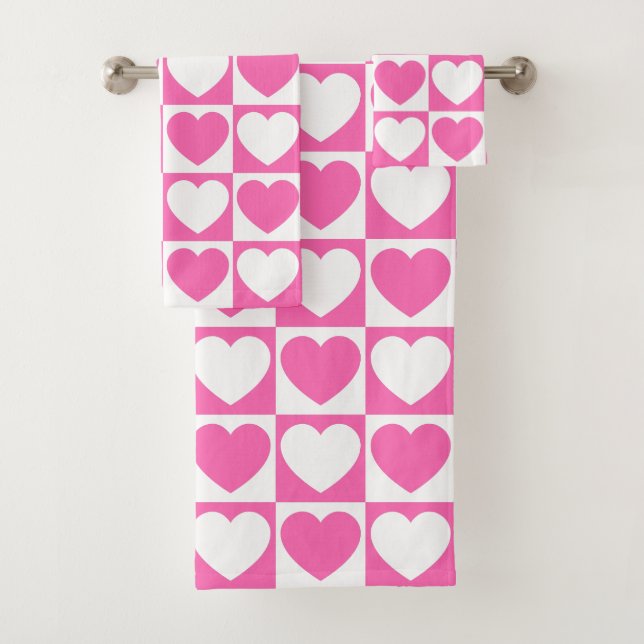 Pink and White Chequered Pattern With Hearts Bath Towel Set (Insitu)