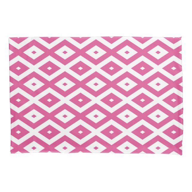 Pink and white diamond pattern pillowcase (Front)