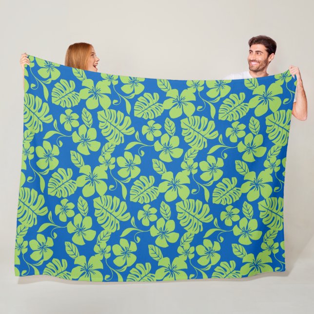 PINK BIKINI (BLUE/GREEN) FLEECE BLANKET (In Situ)