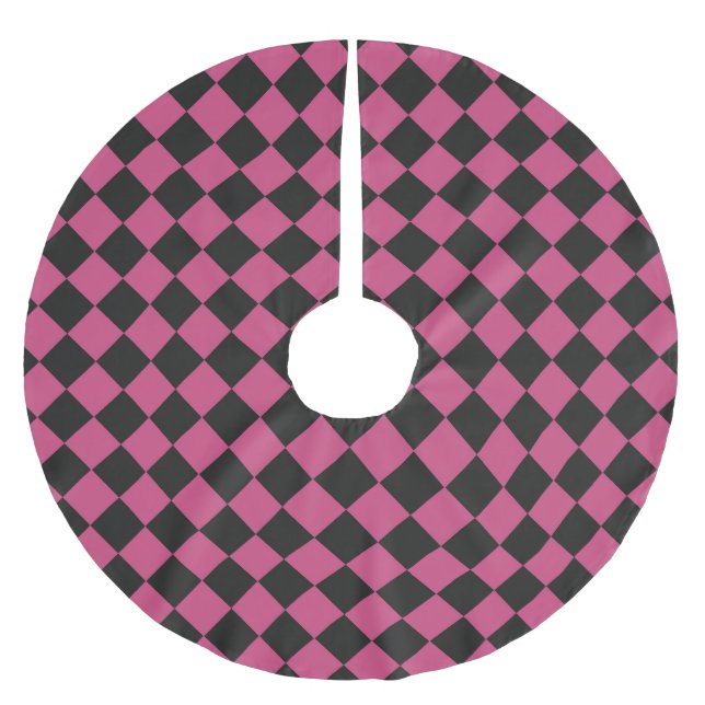 Pink Black Chequered Diamond Pattern Brushed Polyester Tree Skirt (Front)