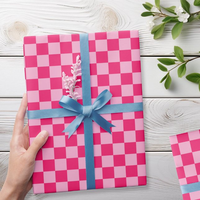Pink Chequered Wrapping Paper (Creator Uploaded)
