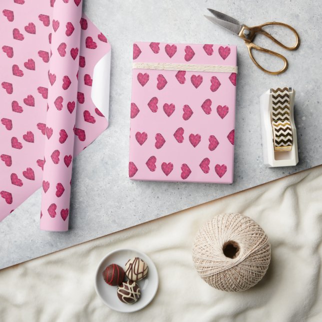 Pink crystal hearts pattern wrapping paper (Crafts)