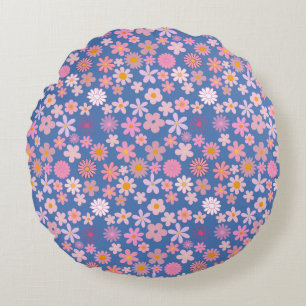 Pink Daisy Pattern 01.bw LBlue BG Round Cushion