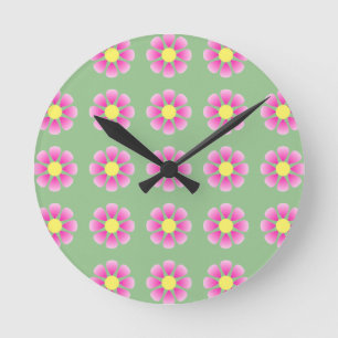 Pink daisy pattern round clock