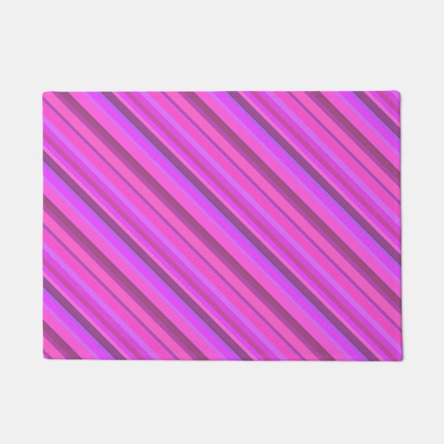 Pink diagonal stripes doormat (Front)