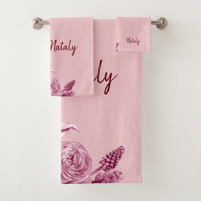 Pink flower composition with name bath towel set (Insitu)
