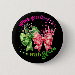 Pink Goes Good With Green Funny Halloween Witch Wo 6 Cm Round Badge