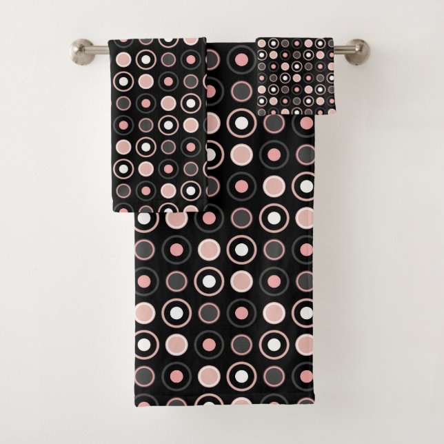 Pink, grey and black dots bath towel set (Insitu)