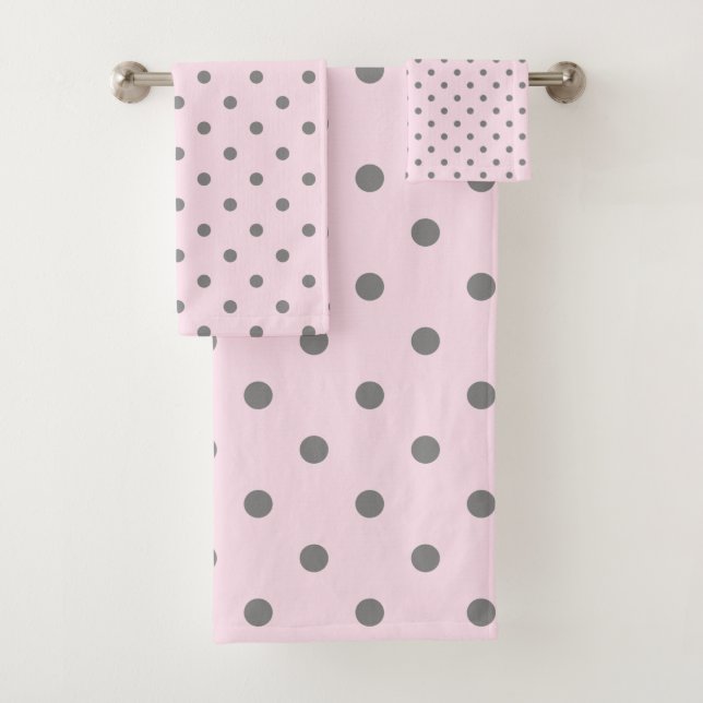 PINK GREY SPOT BATHROOM TOWEL SET (Insitu)