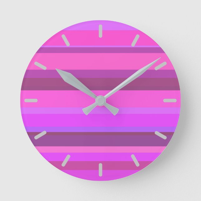 Pink horizontal stripes round clock (Front)