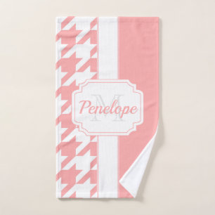 Pink Houndstooth Pattern Bath Towel Set