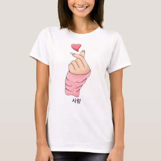 Pink Lady Korean Heart Fingers with Korean writing T-Shirt