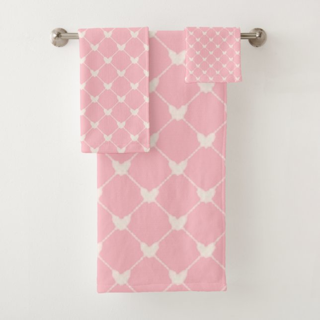 Pink love bath towel set (Insitu)